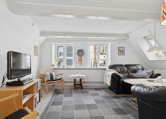 Daire Authentic In Heart Of Aabenraa